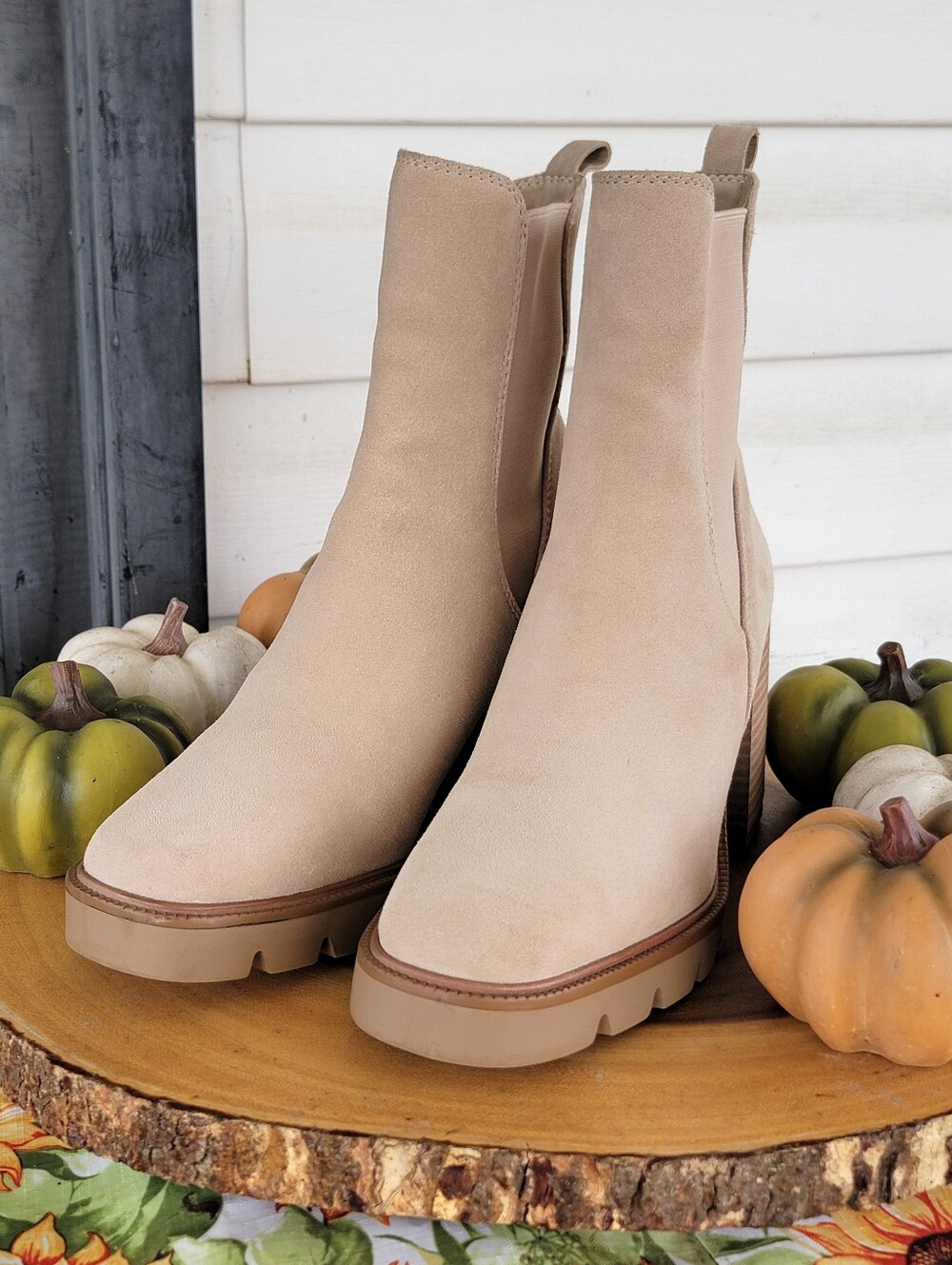 NWOT Sam Edelman Boots Sz 7.5 Floor Sample Never Been Worn MSRP $200